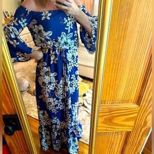Eliza J Sz 2 Blue Floral Off-the-Shoulder spring floral dress lightweight